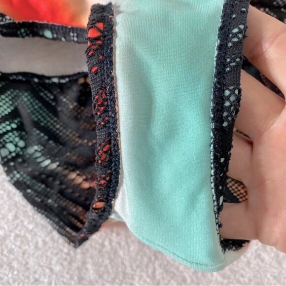 5/$25 Black Mesh and Multicolor Bikini Set M - Picture 5 of 12